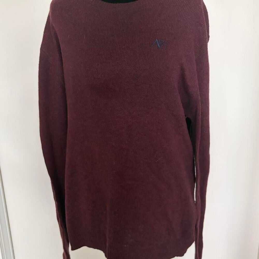 vintage Burgundy Aeropostale sweater in a L